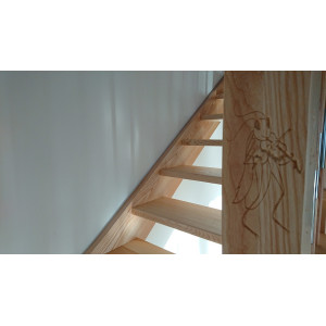 Drevené schody masívne