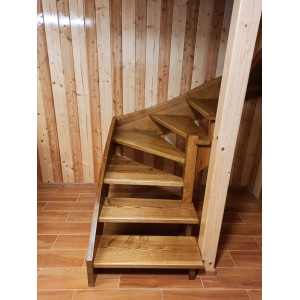 Drevené schody masívne
