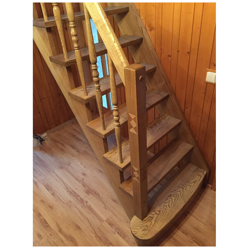 Drevené schody jednoduché